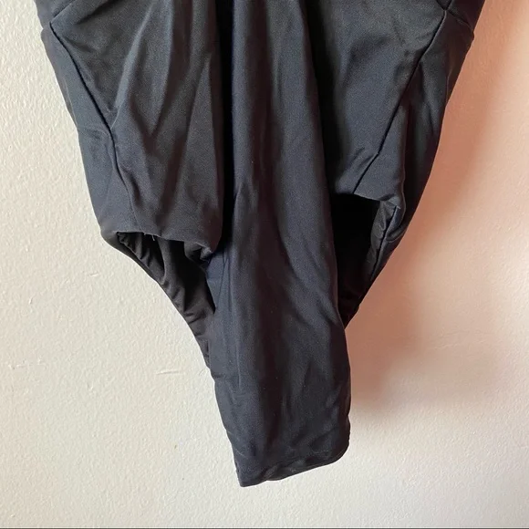 Avec Les Filles Ruffle Top One Piece Swimsuit - Picture 10 of 13